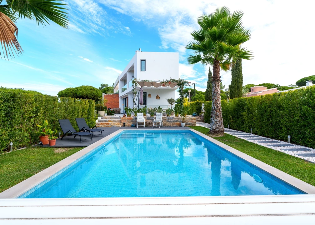 Moradia T3 para Arrendamento férias em Quarteira Foto 1