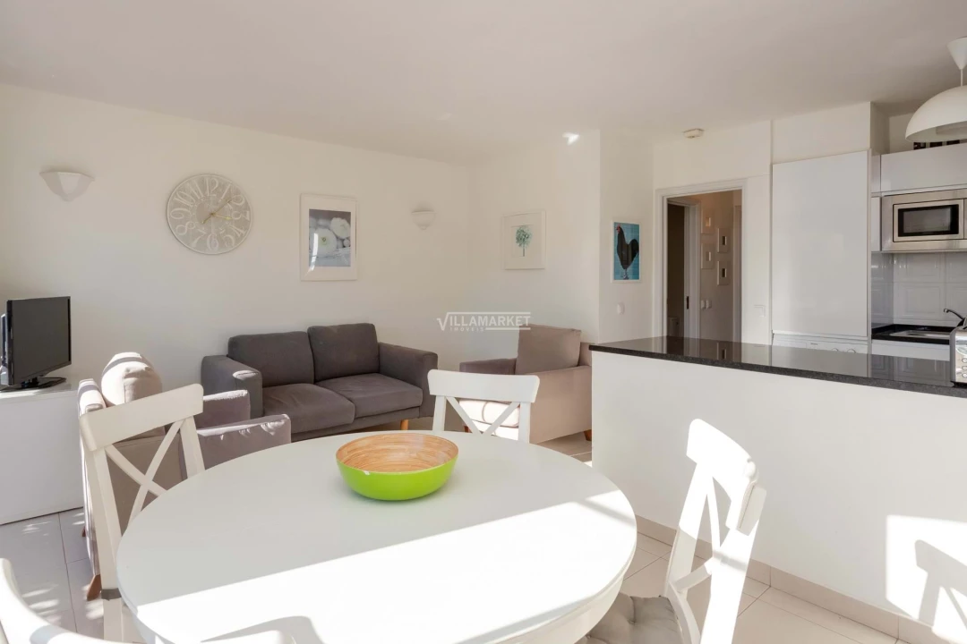 Apartamento T2 para Venda em Quarteira Foto 6