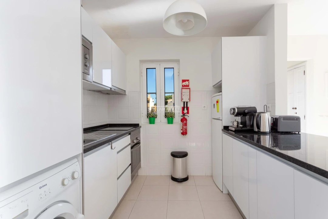 Apartamento T2 para Venda em Quarteira Foto 5