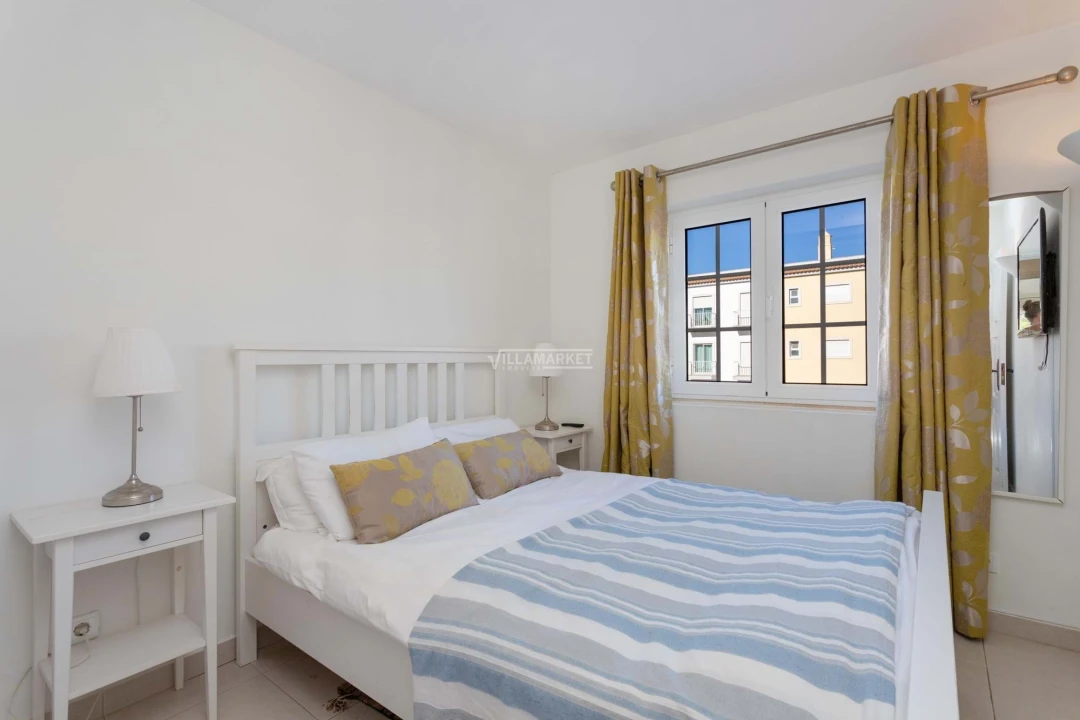 Apartamento T2 para Venda em Quarteira Foto 7