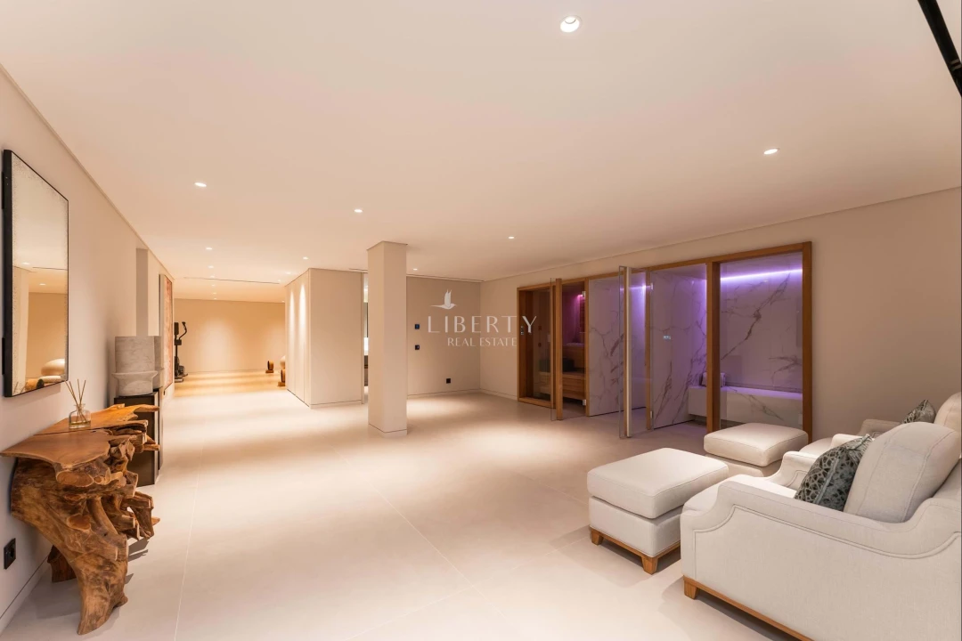 Moradia T8 para Venda em Almancil Foto 38