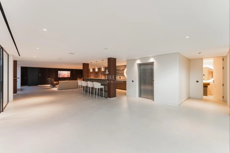 Moradia T8 para Venda em Almancil Foto 36