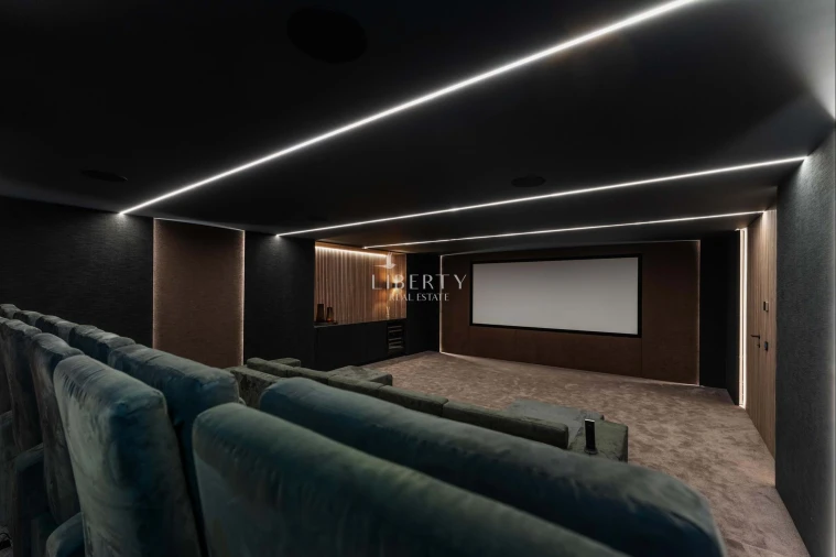 Moradia T8 para Venda em Almancil Foto 34