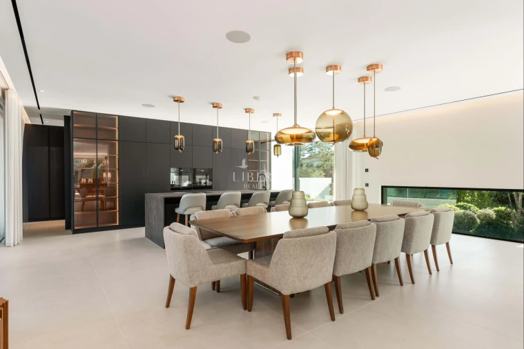 Moradia T8 para Venda em Almancil Foto 7