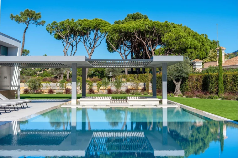 Moradia T8 para Venda em Almancil Foto 15