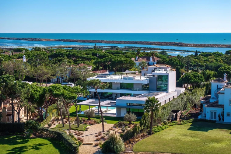 Moradia T8 para Venda em Almancil Foto 3