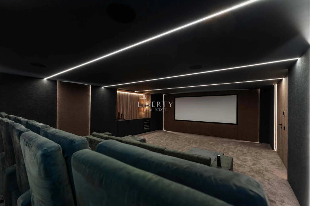 Moradia T8 para Venda em Almancil Foto 34