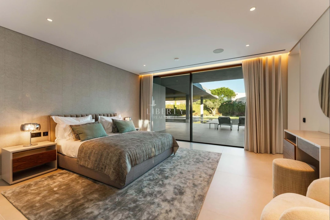 Moradia T8 para Venda em Almancil Foto 26