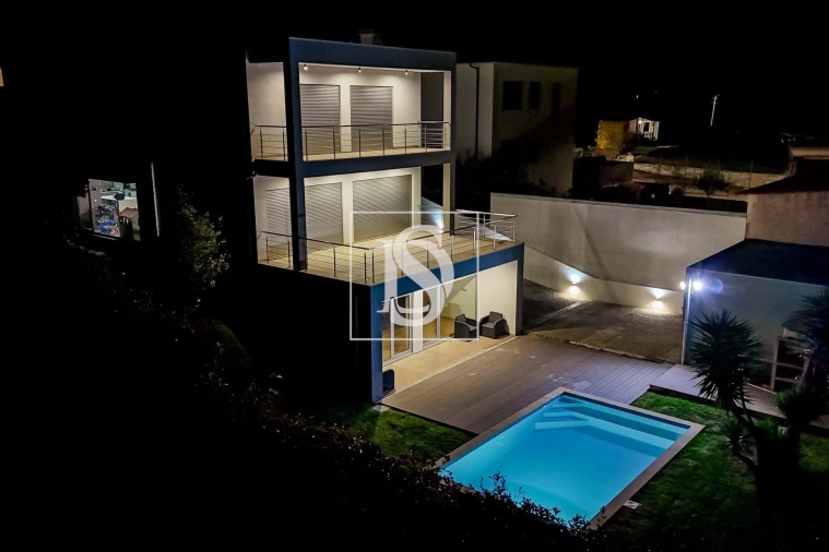 Moradia T4 para Venda em Tamel (São Verissimo) Foto 53