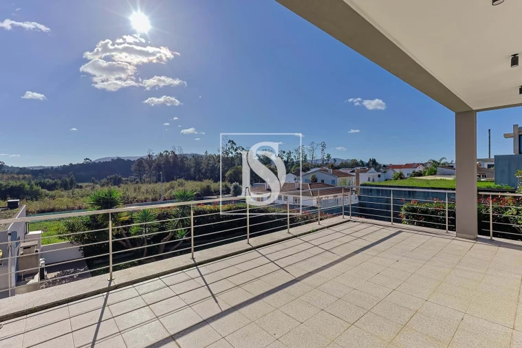 Moradia T4 para Venda em Tamel (São Verissimo) Foto 21