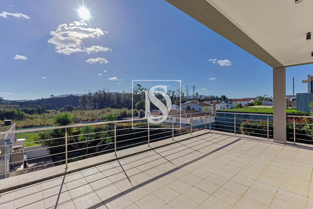 Moradia T4 para Venda em Tamel (São Verissimo) Foto 21