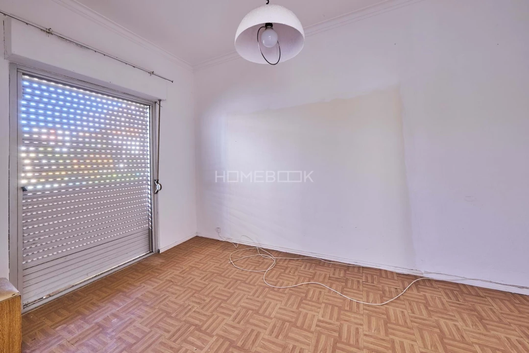 Prédio para Venda em Casal de Cambra Foto 13