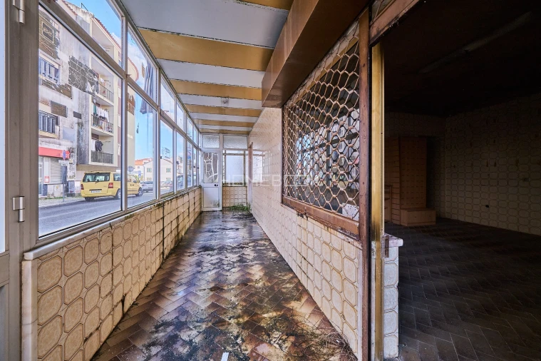 Prédio para Venda em Casal de Cambra Foto 6