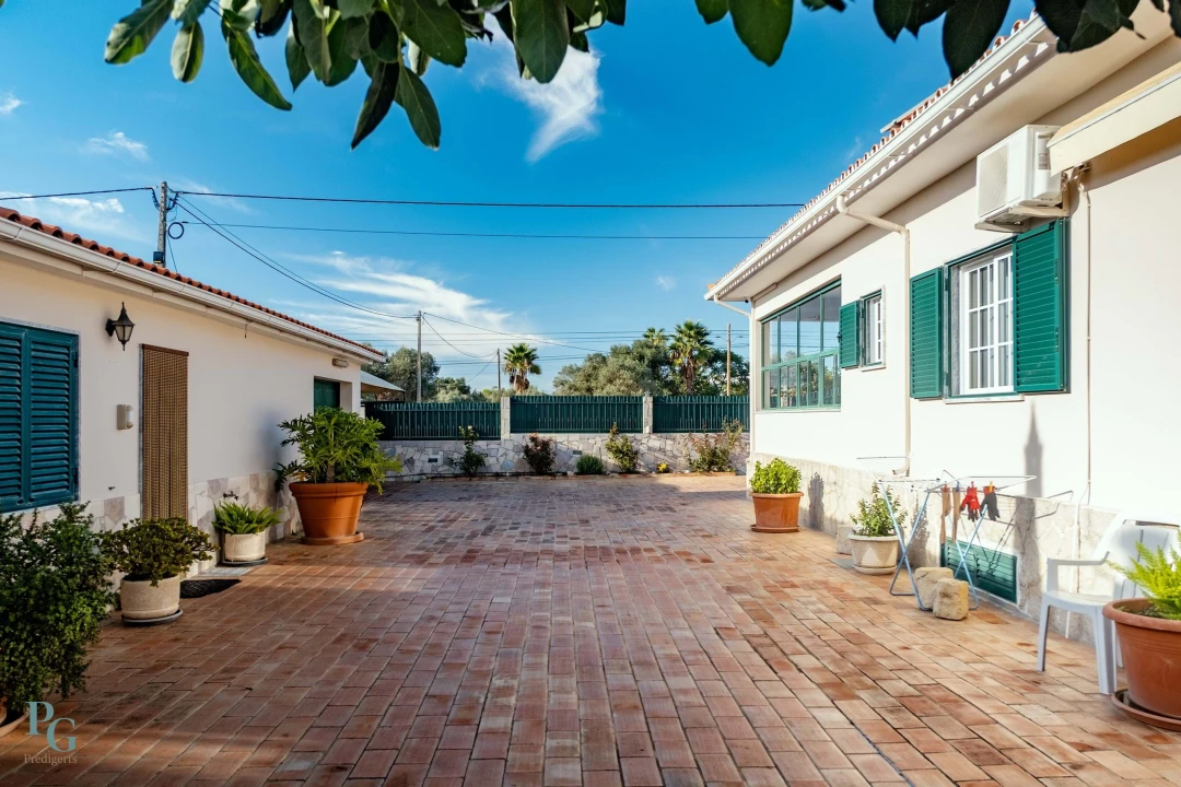 Moradia T5 para Venda em Conceição e Cabanas de Tavira Foto 4