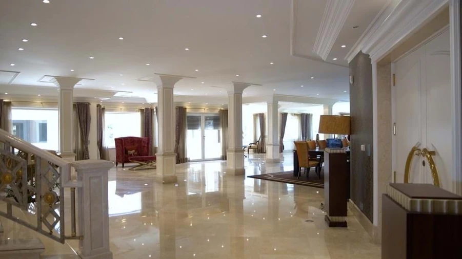 Moradia T5 para Venda em Agualva e Mira-Sintra Foto 11