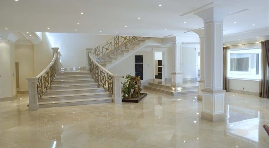 Moradia T5 para Venda em Agualva e Mira-Sintra Foto 17