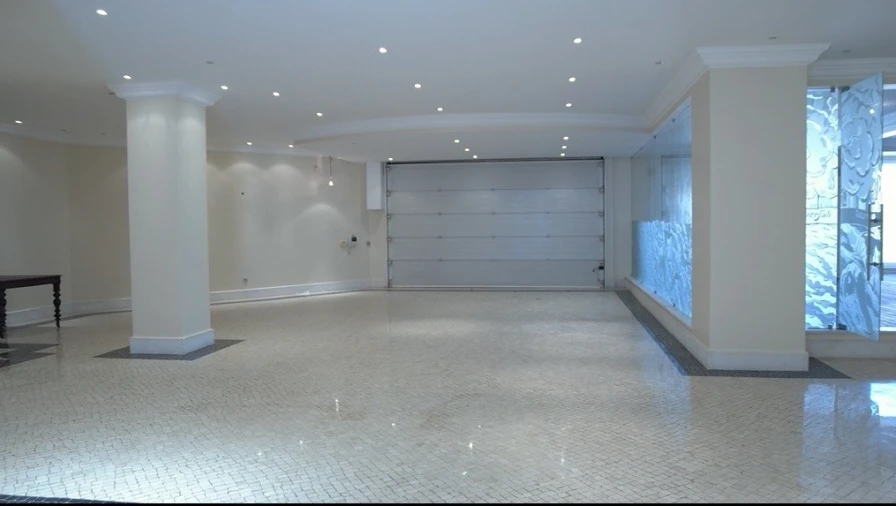 Moradia T5 para Venda em Agualva e Mira-Sintra Foto 40