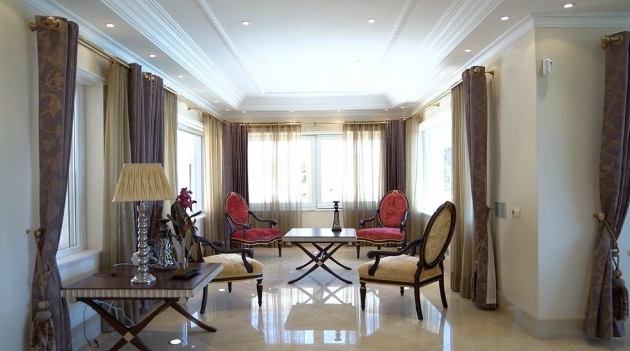 Moradia T5 para Venda em Agualva e Mira-Sintra Foto 14