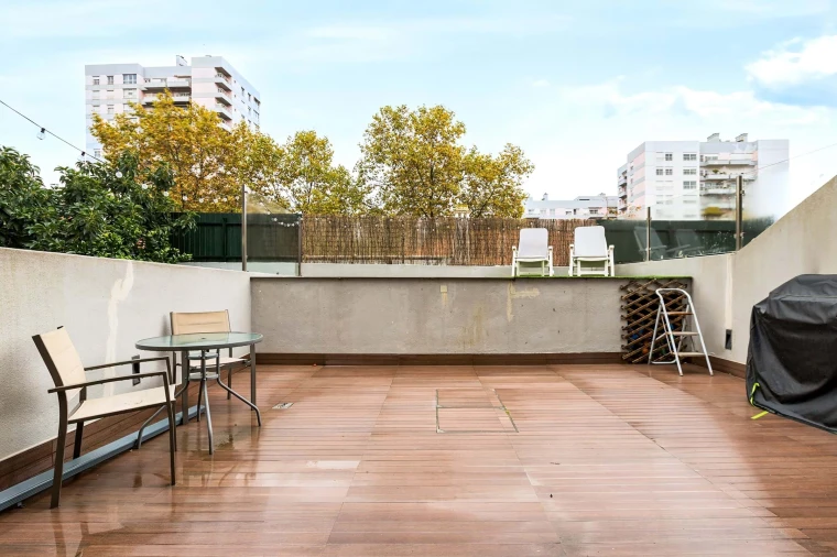 Moradia T4 para Venda em Benfica Foto 30