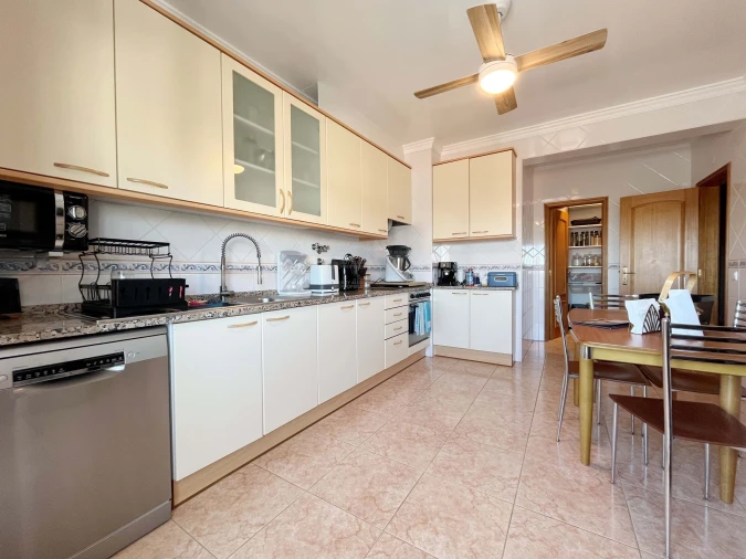 Apartamento T2 para Venda em Armação de Pera Foto 6