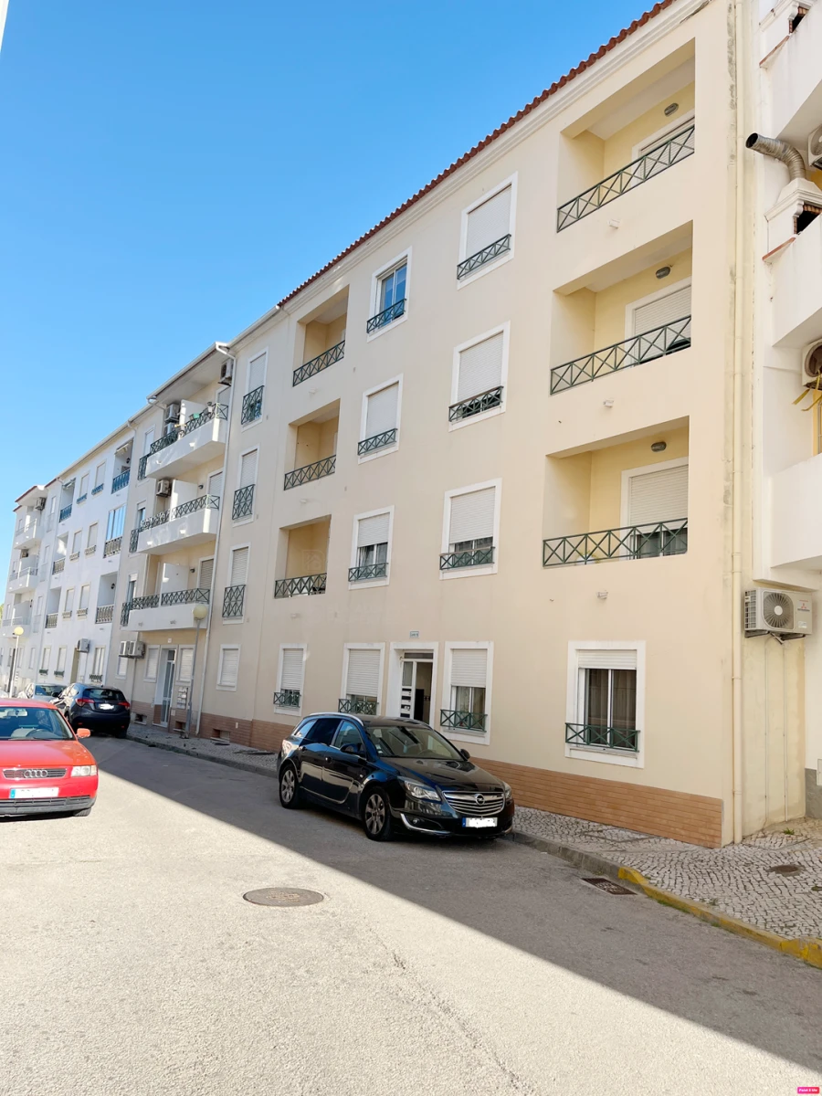 Apartamento T2 para Venda em Armação de Pera Foto 2