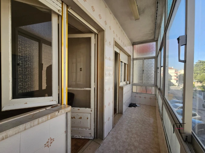 Apartamento T2 para Venda em Agualva e Mira-Sintra Foto 4