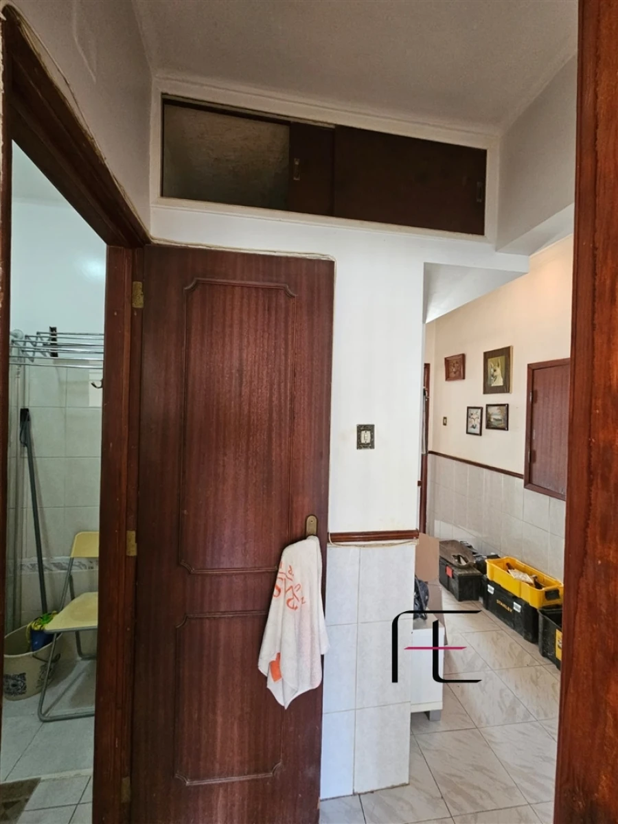 Apartamento T2 para Venda em Agualva e Mira-Sintra Foto 6
