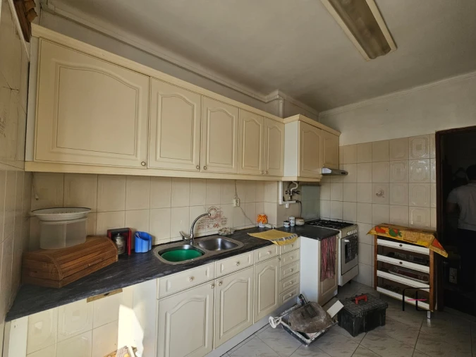 Apartamento T2 para Venda em Agualva e Mira-Sintra