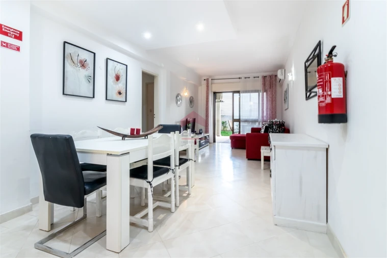 Apartamento T0 para Venda em Albufeira e Olhos de Água Foto 2