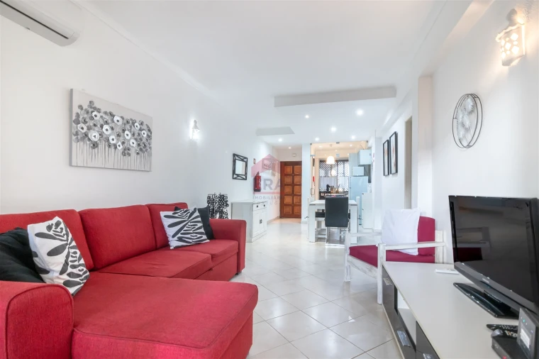 Apartamento T0 para Venda em Albufeira e Olhos de Água Foto 5