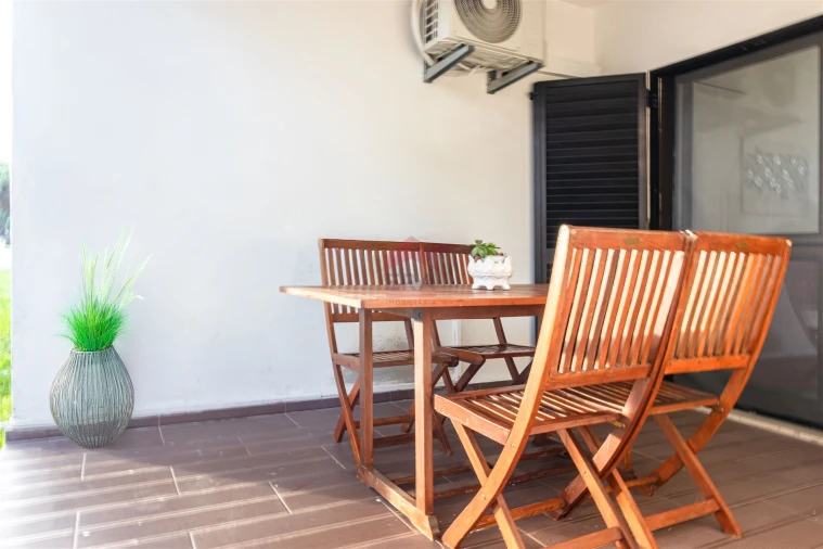 Apartamento T0 para Venda em Albufeira e Olhos de Água Foto 12