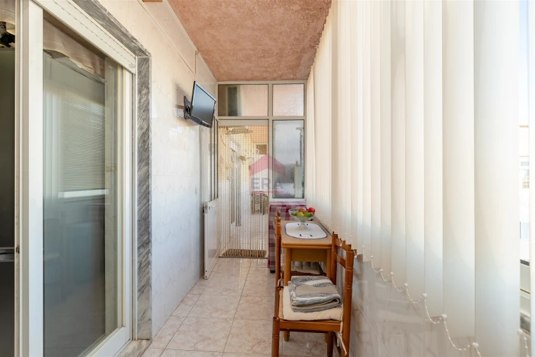 Apartamento T3 para Venda em Olhão Foto 11