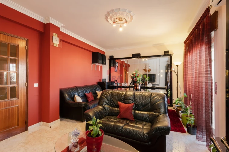 Apartamento T3 para Venda em Olhão Foto 13
