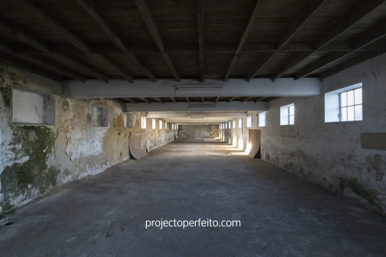 Armazém para Venda em Rio Meão Foto 4