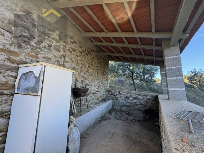 Quinta T0 para Venda em Escalos de Baixo e Mata Foto 12