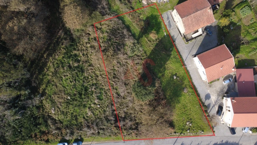 Terreno para Venda em Torrados e Sousa Foto 1