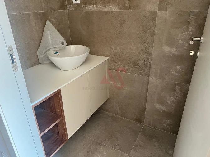 Apartamento T3 para Venda em Paços de Ferreira Foto 11