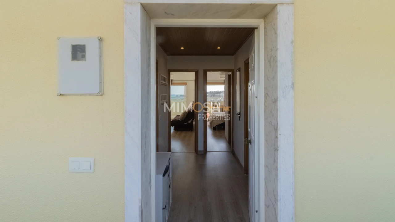 Apartamento T1 para Arrendamento em Lagos (São Sebastião e Santa Maria) Foto 17