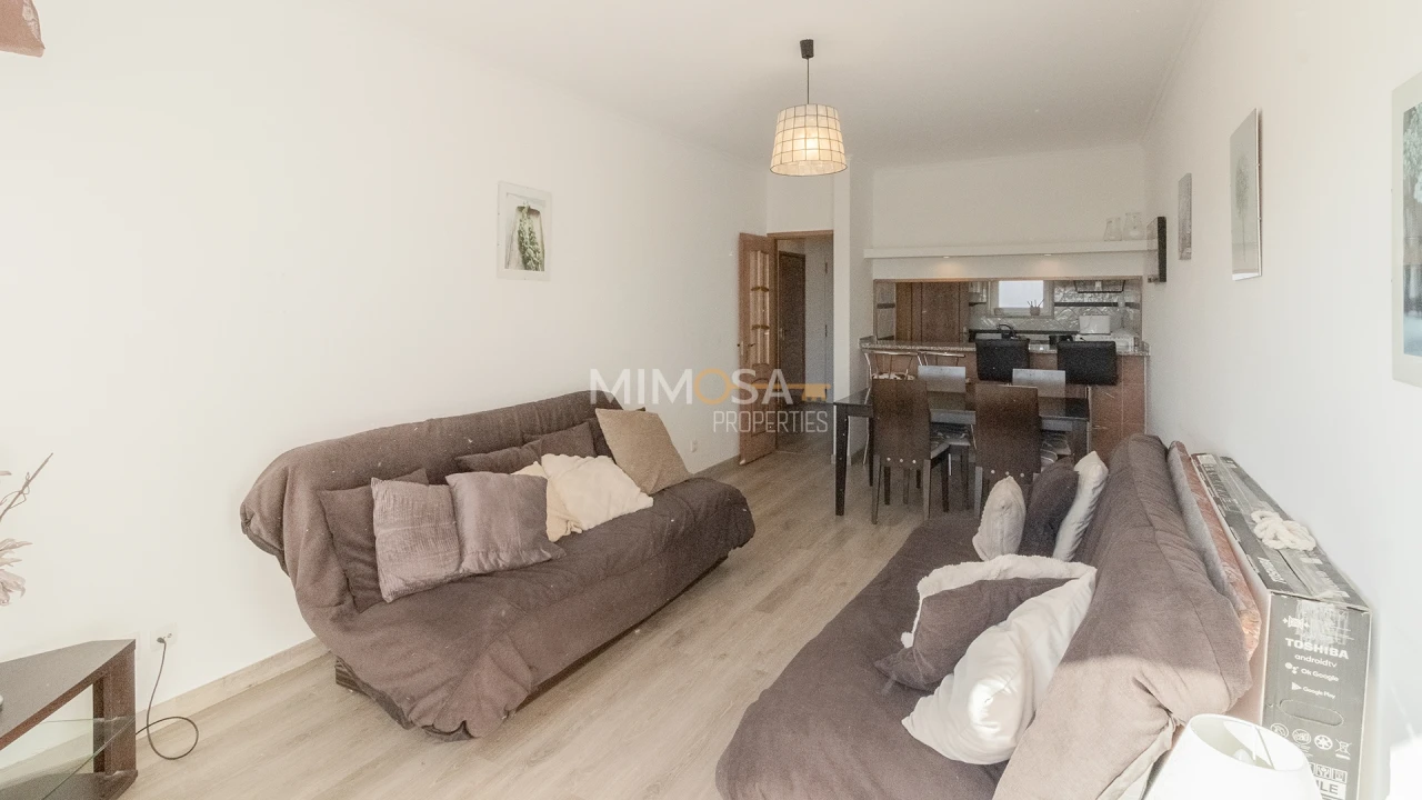 Apartamento T1 para Arrendamento em Lagos (São Sebastião e Santa Maria) Foto 5