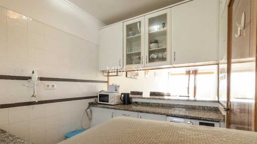 Apartamento T1 para Arrendamento em Lagos (São Sebastião e Santa Maria) Foto 7