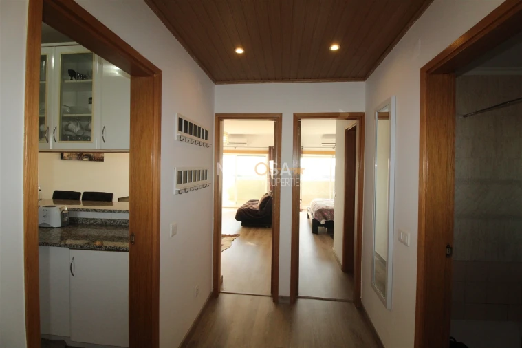 Apartamento T1 para Arrendamento em Lagos (São Sebastião e Santa Maria) Foto 9