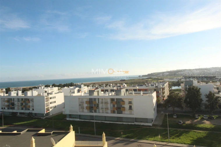 Apartamento T1 para Arrendamento em Lagos (São Sebastião e Santa Maria) Foto 2