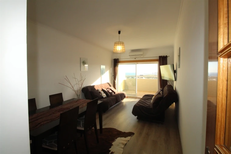 Apartamento T1 para Arrendamento em Lagos (São Sebastião e Santa Maria) Foto 6