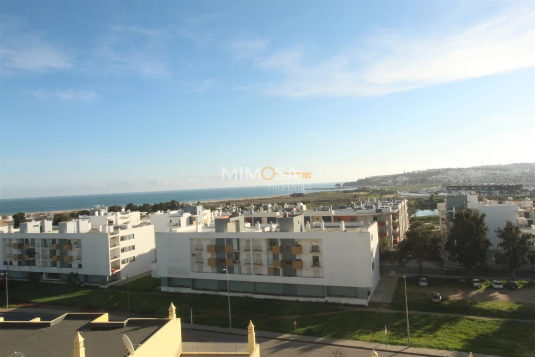 Apartamento T1 para Arrendamento em Lagos (São Sebastião e Santa Maria) Foto 2