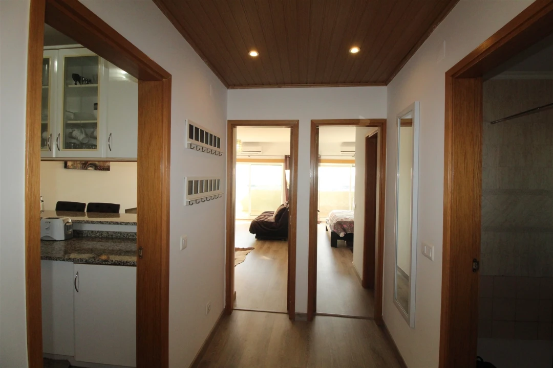 Apartamento T1 para Arrendamento em Lagos (São Sebastião e Santa Maria) Foto 12