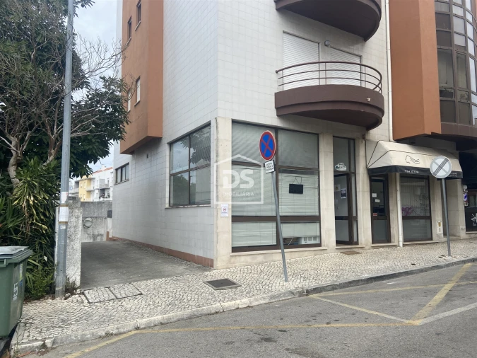 Loja para Venda em Marinha Grande