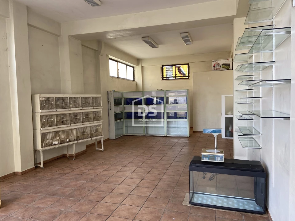 Loja para Venda em Marinha Grande Foto 3