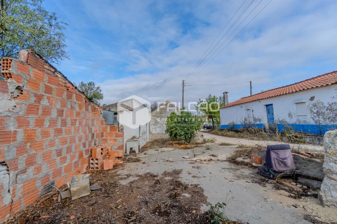 Moradia T2 para Venda em Casével e Vaqueiros Foto 24