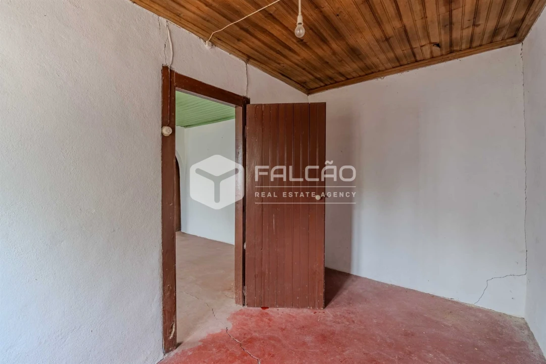 Moradia T2 para Venda em Casével e Vaqueiros Foto 40