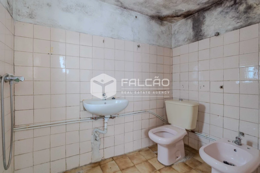 Moradia T2 para Venda em Casével e Vaqueiros Foto 31